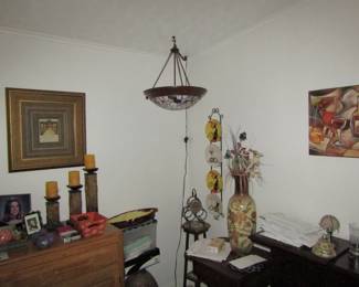 hanging stain glass lamp & vases