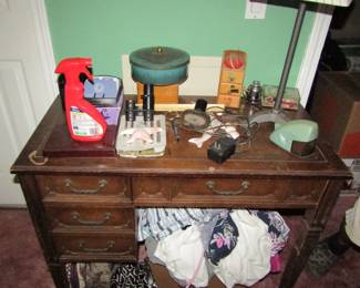 tins & lamp