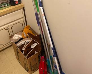 Swiffers, Vacuums