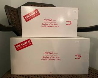 Replica of the 1927 Coco-Cola Delivery Truck, Replica of the 1928 Coco-Cola Delivery Truck