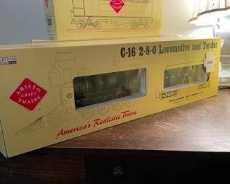 Aristocraft Locomotive & Tender Pair