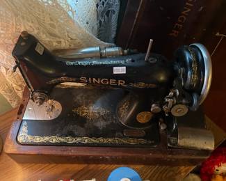 Singer Sewing Machine