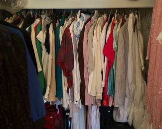 Women's Clothing, Baskets
