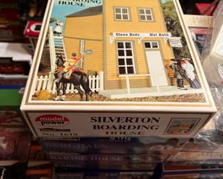 Model Power Silverton Boarding House