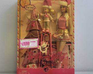 Barbie and Kelly Pink Holiday Gift Set