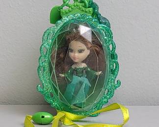 Excellence Emerald Doll in Green Case