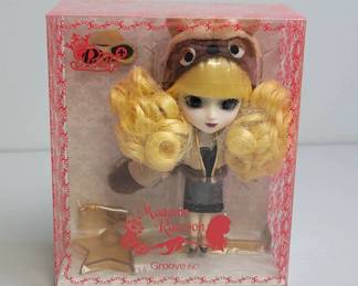 Madame Raccoon Dal Pullip Doll