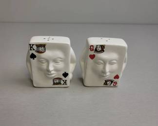 King and Queen Salt and Pepper Shakers