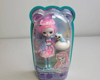 Enchantimals Saffi Swan and Poise Set