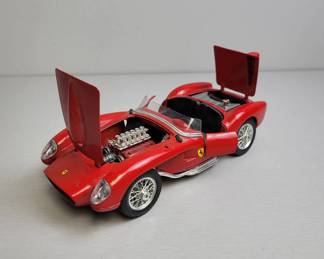 Ferrari Testa Rosa 1961 1/18 Diecast Model Car by: Bburago.