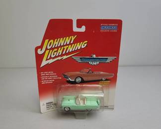 Johnny Lightning Ford Thunderbird Model