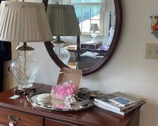 Virginia Galleries chest, great accessories