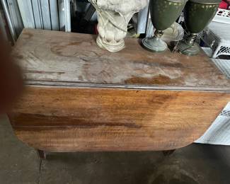 Dropleaf dining table-- no charge for the dust