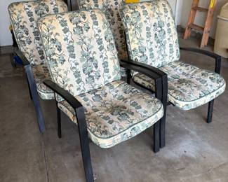 4 patio chairs