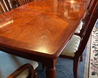Dining table w/6 chairs
