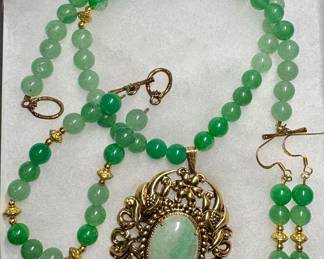 Jadeite set