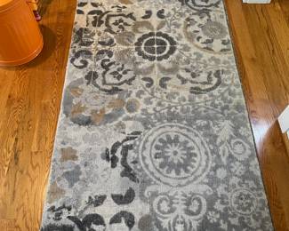 K133 - $50. Pottery Barn. Talia Printed Handwoven Wool Rug. 36"x60".