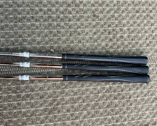 K177 - $200 - Callaway X Series N415 Irons. Grips in good condition.