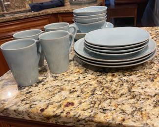 K3 - $95 - Crate & Barrel Blue Marin Set