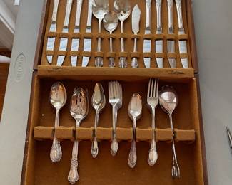 K127 - $65. Wm A Rogers Oneida Ltd. Flatware set in wooden box.