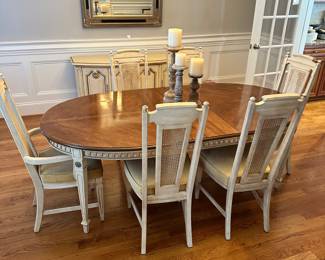 K53 - $250. Vintage Dining Table with Six Chairs. Measures 80.5W x 41.5D x 29T