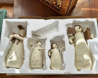 K82 - $30 - The Berg Family. Flurryville Collection.