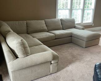 K37 - $2250. Bassett Corner Couch w/ Chaise. Moves in 4 Pieces. Very gently used! (Paid $5000 new). Come sit on it! Measures 96" x 13" x 67"