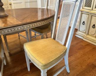 K53 - $250. Vintage Dining Table with Six Chairs. Measures 80.5W x 41.5D x 29T