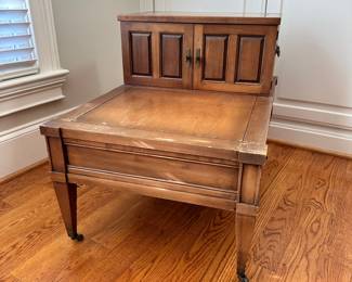 K44 - $30. Brandt. In well-used condition. Please see photos of wear. Measures 20.5"w x 32"d x 23.5"t