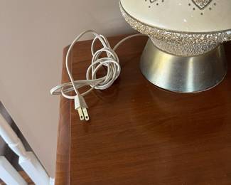 K32 - $100. Pair of Quartzite Creative Corp 1959. Measures 22" tall - no shades.