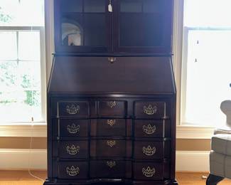K64 - $400. Firm. Jasper Cabinet Company Mahogany Secretary. Measures 34.5"W x 16"D x 80"T