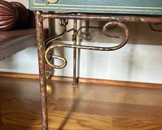 K58 - $50 - 18"W x 14"D x 23"T