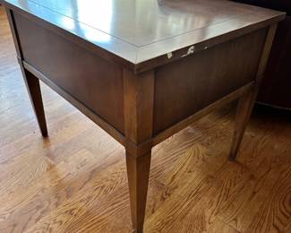 K42 - $40. Single Side Table with 2 drawers. Measures 22"w x 27"d x 22"t