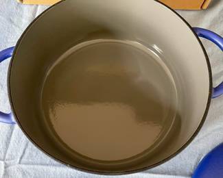 K90 - $50. Great Jones Dutch Baby. Brand new in box. 3.5qt.