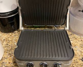 K4 - $50 - Cuisinart Griddler. Used but in Like New Condition