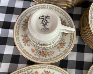 K40 - $135. Noritake Homage Set