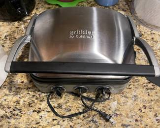 K4 - $50 - Cuisinart Griddler. Used but in Like New Condition