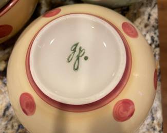 K1 - $25. Gail Pittman Polka Dot Bowls. Set of 4. Like new condition.