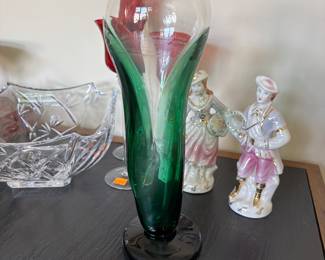 Signed art glass vase. Michael Shearer