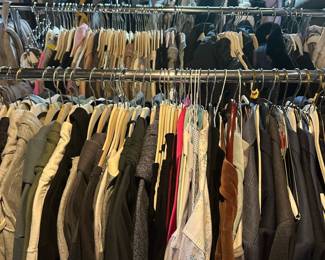 Tons of women's clothing