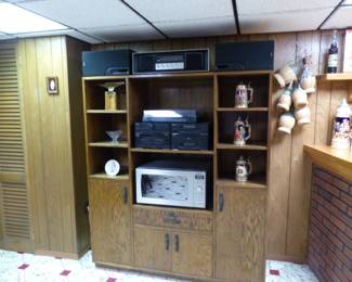 Display storage unit