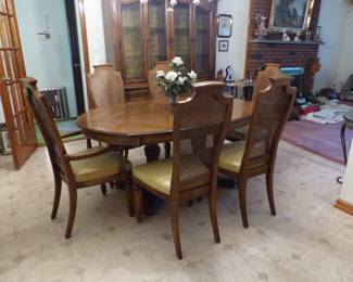 Traditional dining table with 6 chairs & breakfront
