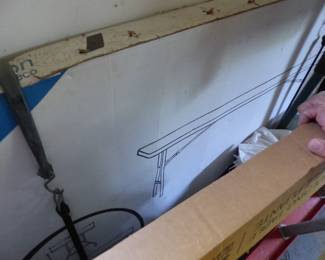 Folding tables