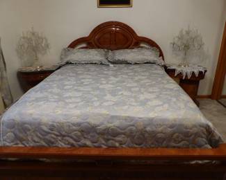 Queen size Italian lacquer bedroom set