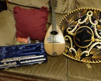 Instruments, sombrero hat
