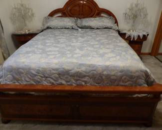 Queen size Italian lacquer bedroom set