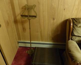 Music stand