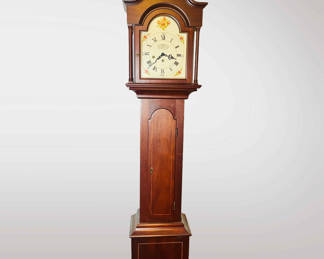 New England Clock Co. Grandmother Clock. Mid 20th century The New England Clock Company was known for producing clocks that blended traditional craftsmanship with more affordable materials, making them accessible to a wider audience. These clocks often featured mahogany or mahogany-finished cases with decorative inlay’s