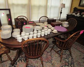 Long tiger oak table