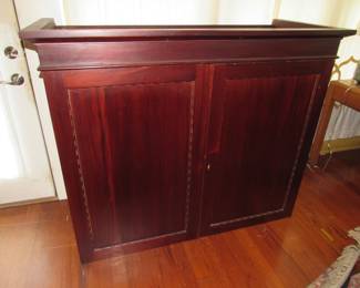 Linen cabinet
